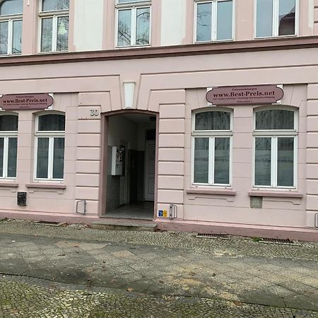 Best-Preis Fewo Rathausblick 2 - Zentrale Lage In Wittenberge - 2 Personen - Einzelzimmer - Vollausstattung - Wlan / Prime & Self-Check-In Exteriör bild
