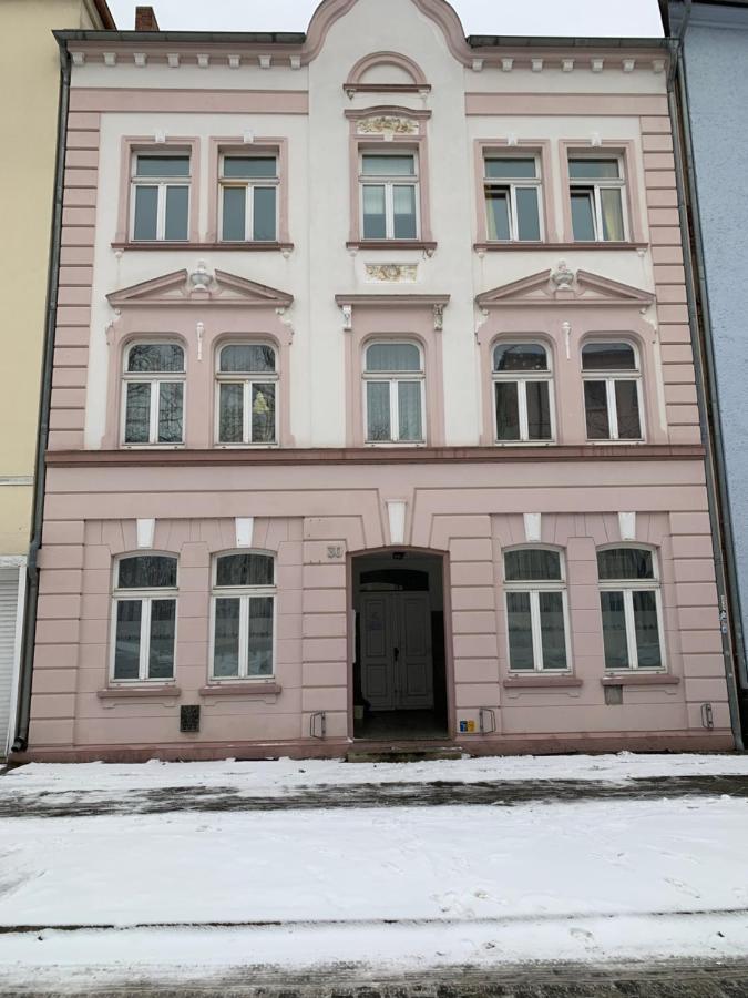 Best-Preis Fewo Rathausblick 2 - Zentrale Lage In Wittenberge - 2 Personen - Einzelzimmer - Vollausstattung - Wlan / Prime & Self-Check-In Exteriör bild